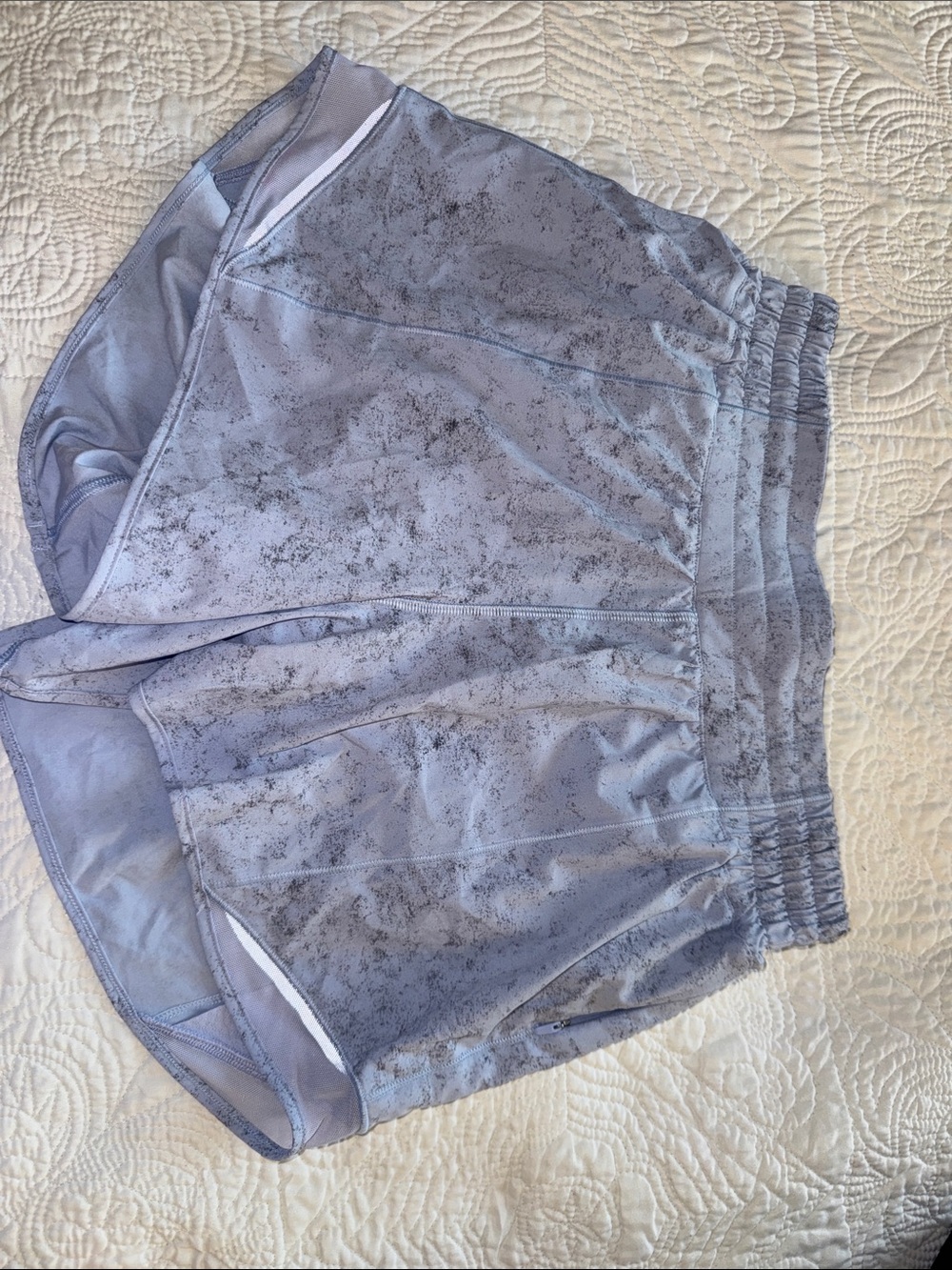 lululemon women’s hotty hot high waisted 2.5’’